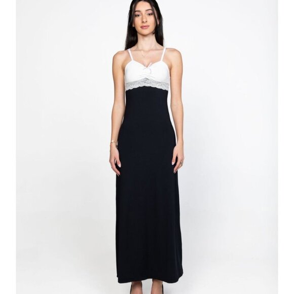 Bella Vie Isabella Maxi Dress in Black/White - Picture 2 of 6